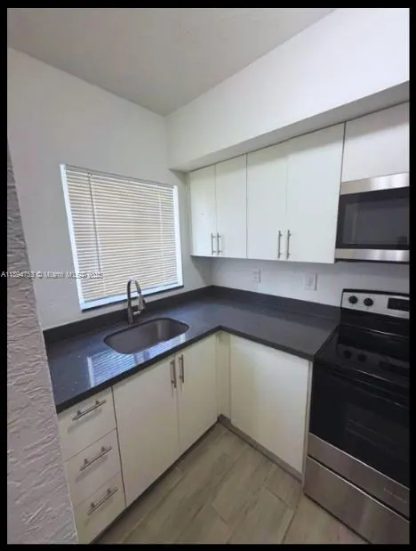 8325 NW 5th Ave, #8325