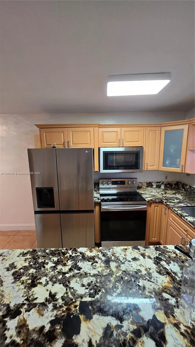 13500 NE 3rd Ct, #423