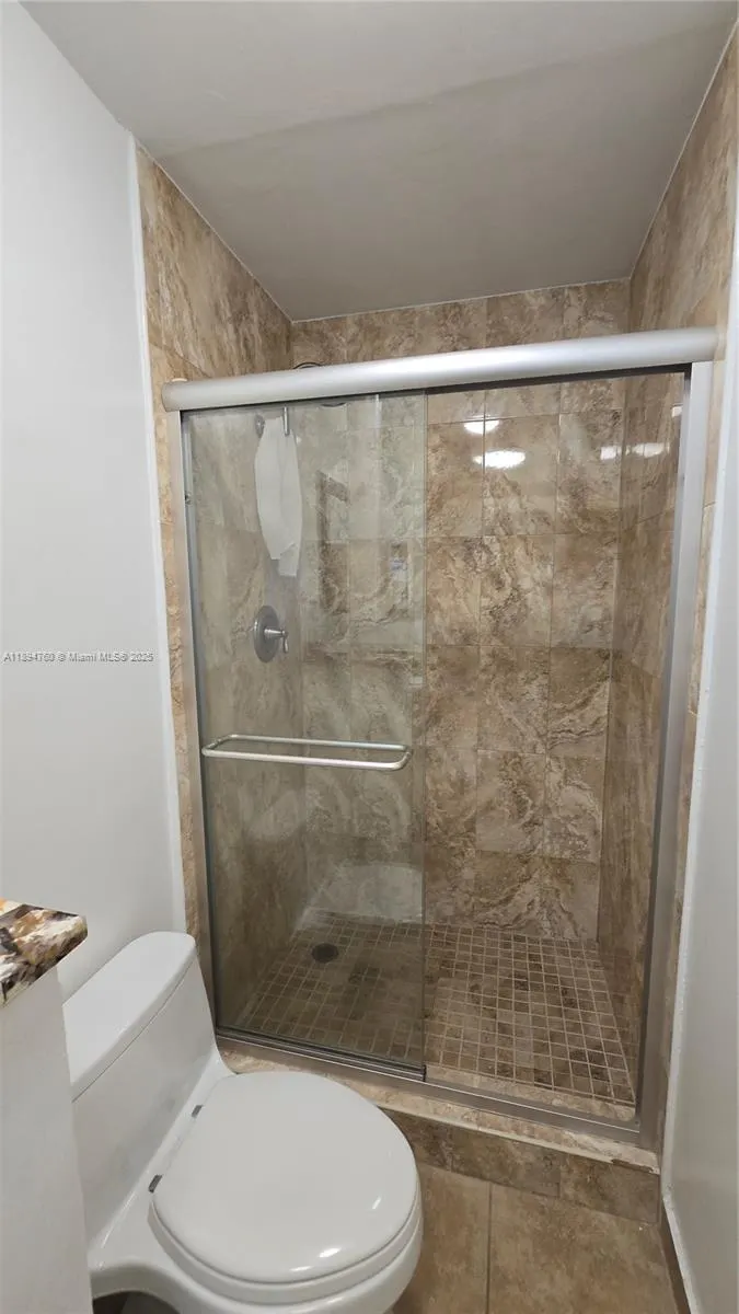13500 NE 3rd Ct, #423