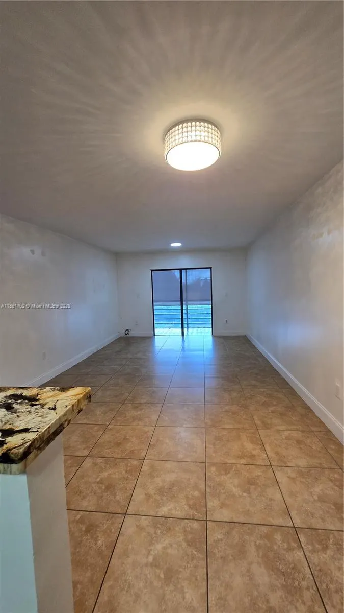 13500 NE 3rd Ct, #423