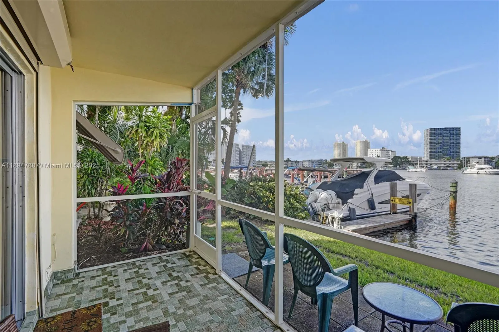 300 Golden Isles Dr, #101