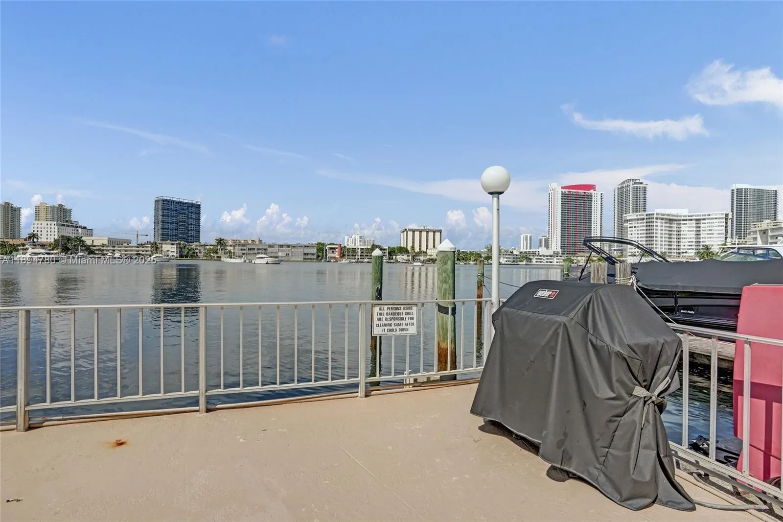 300 Golden Isles Dr, #101
