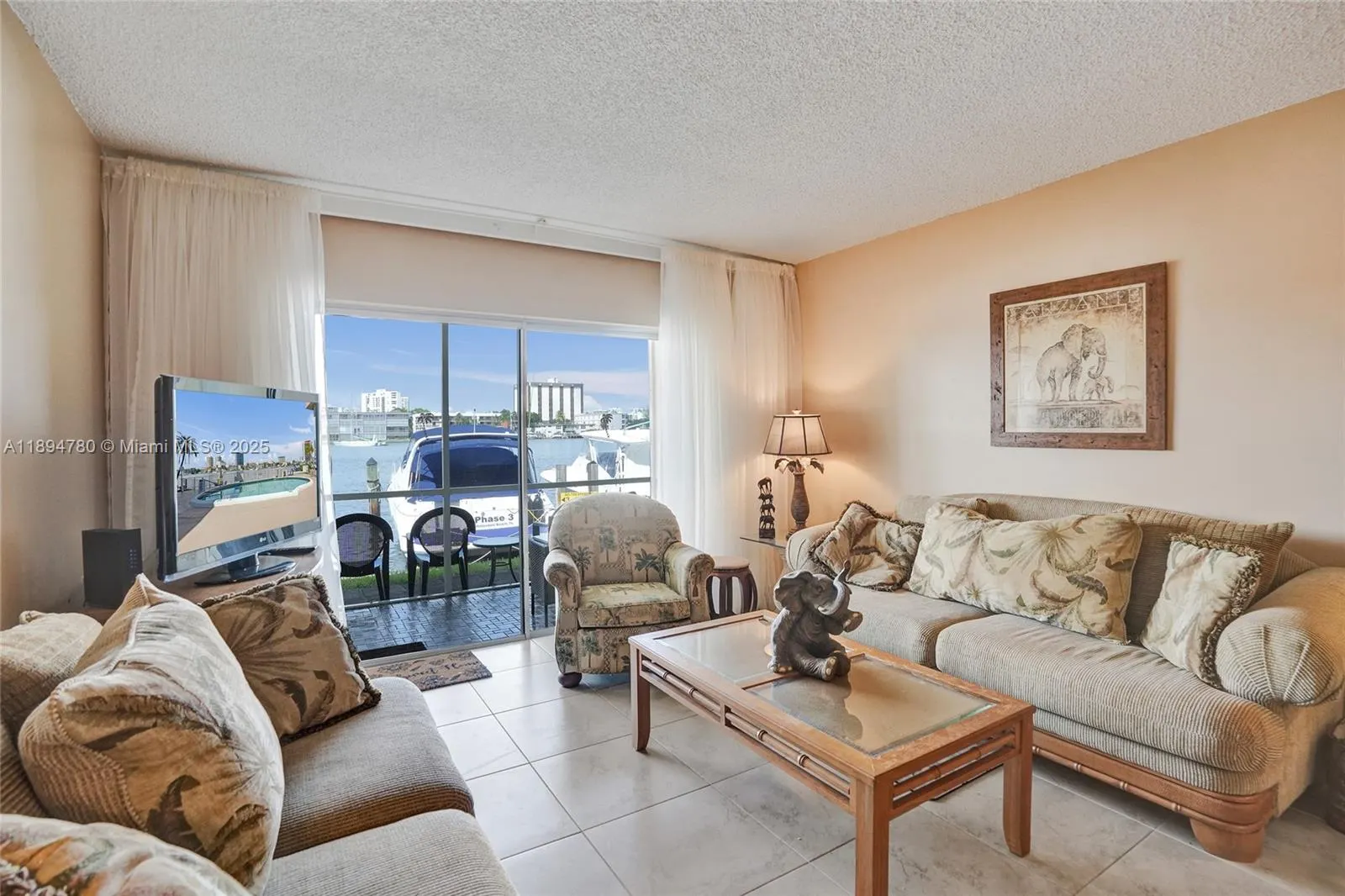 300 Golden Isles Dr, #101
