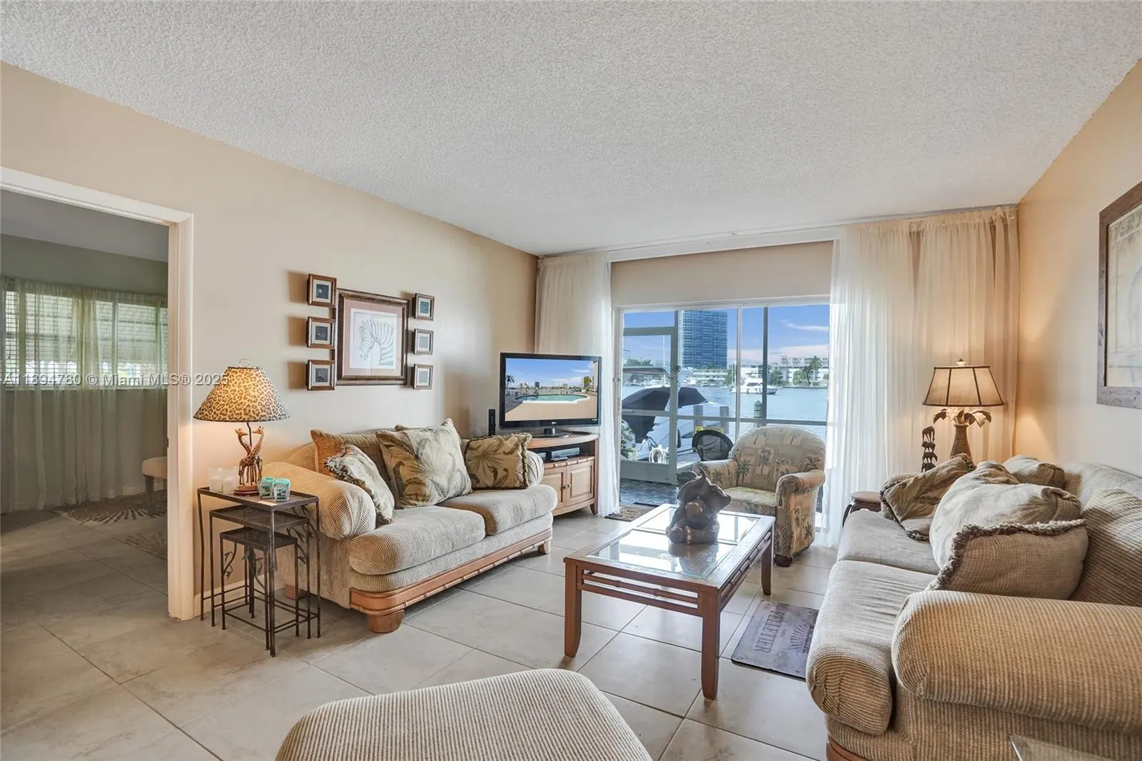 300 Golden Isles Dr, #101