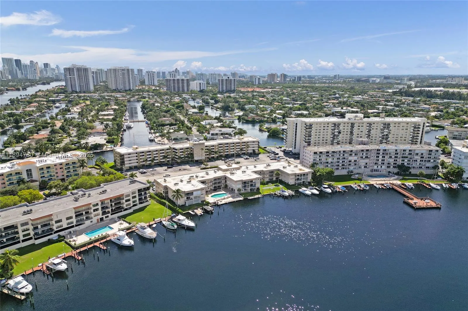 300 Golden Isles Dr, #101