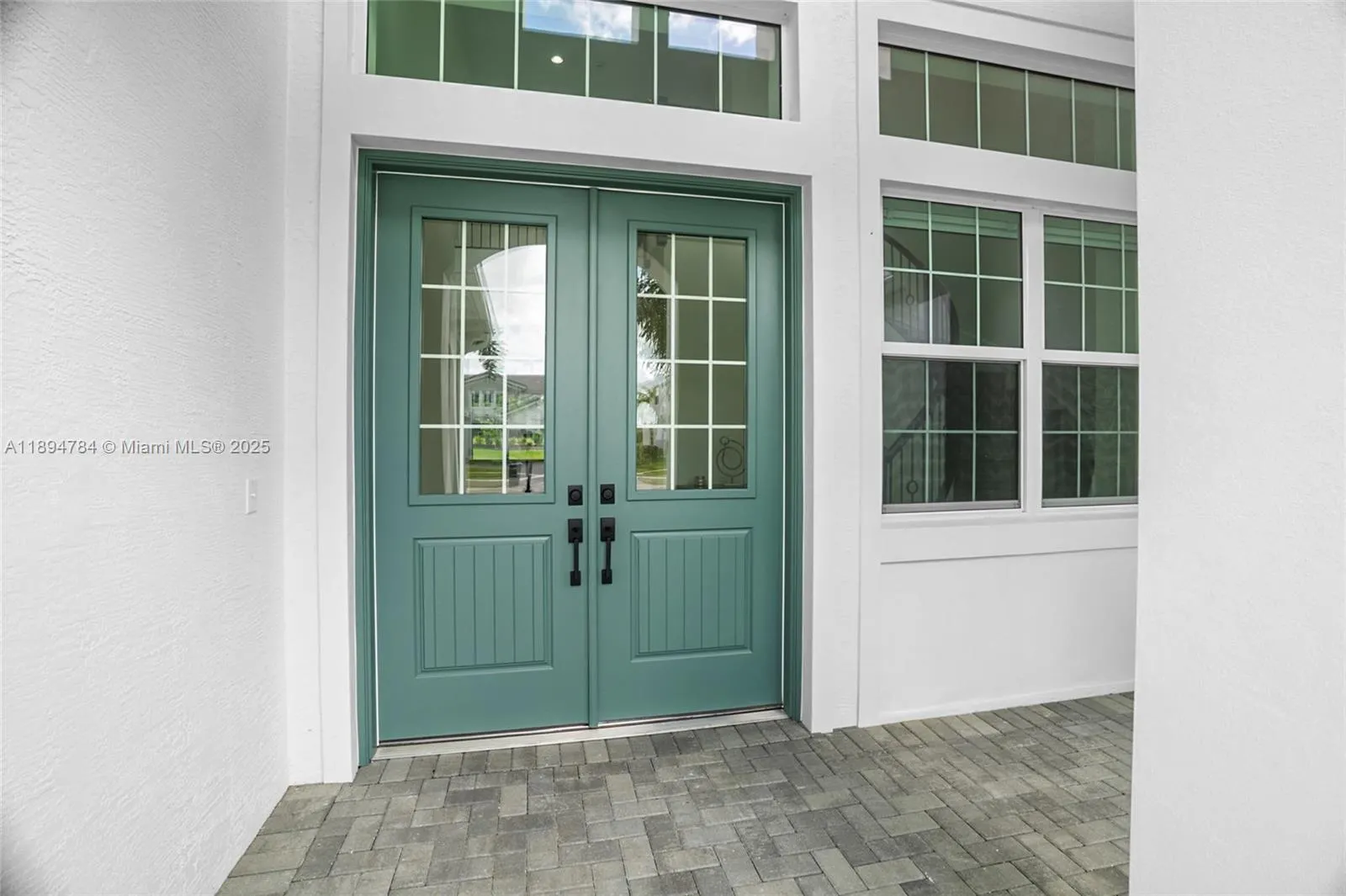 15030 Wildwood Cir
