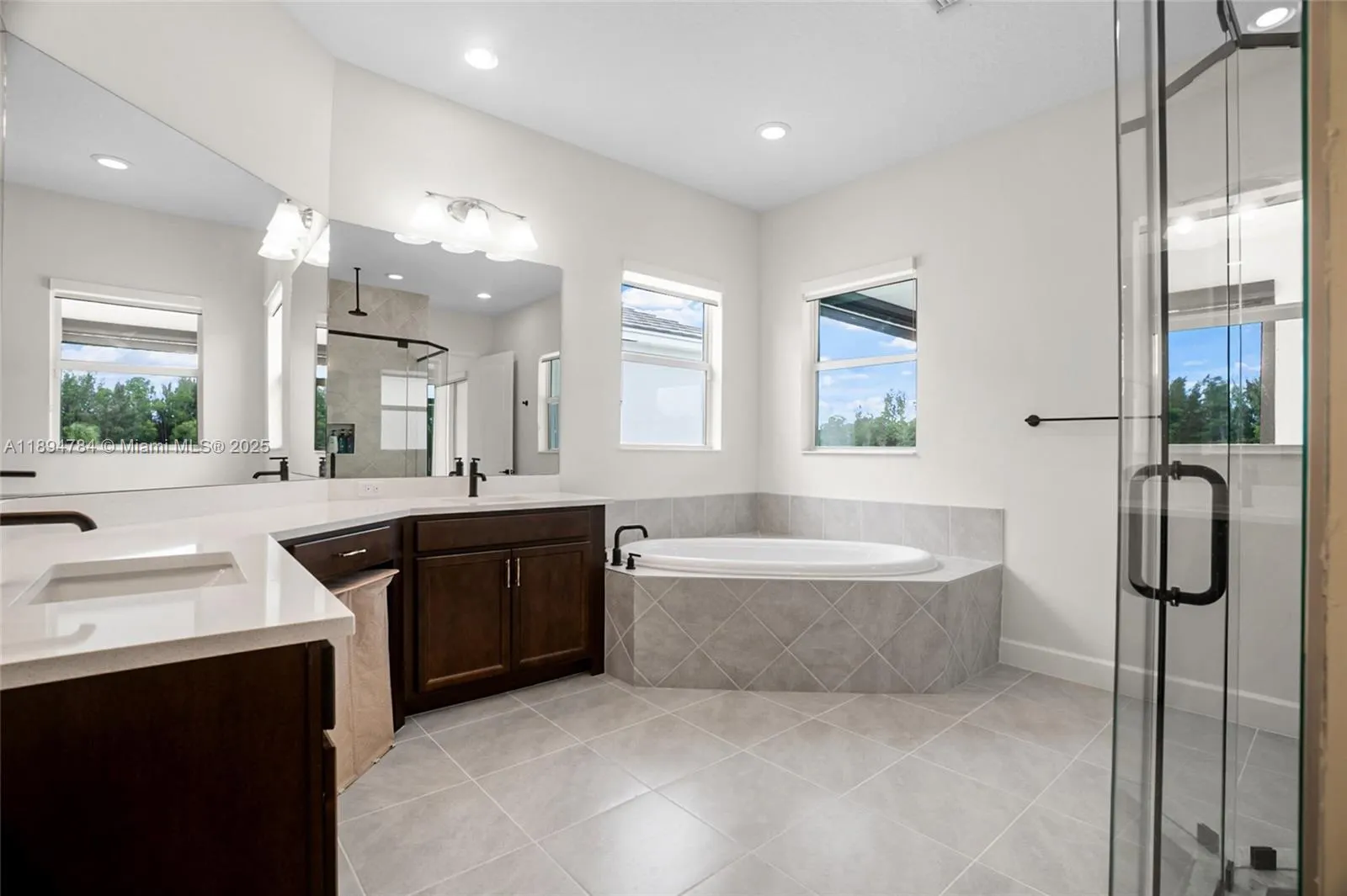 15030 Wildwood Cir