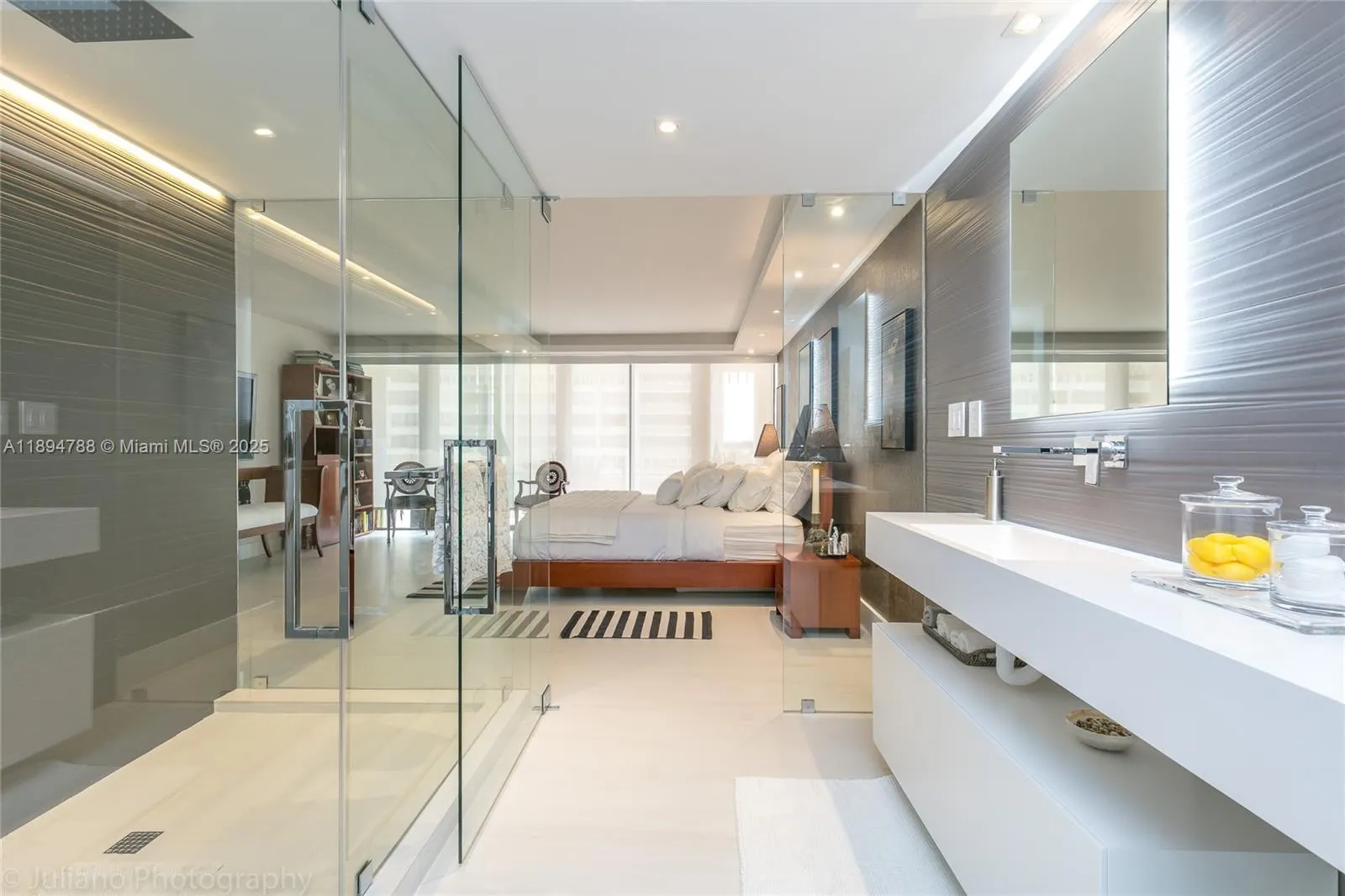 3 Grove Isle Dr, #C502