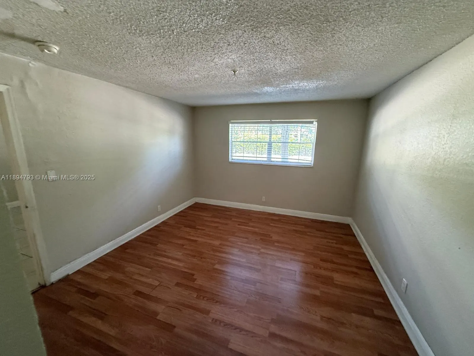 4251 NW 5th St, #114