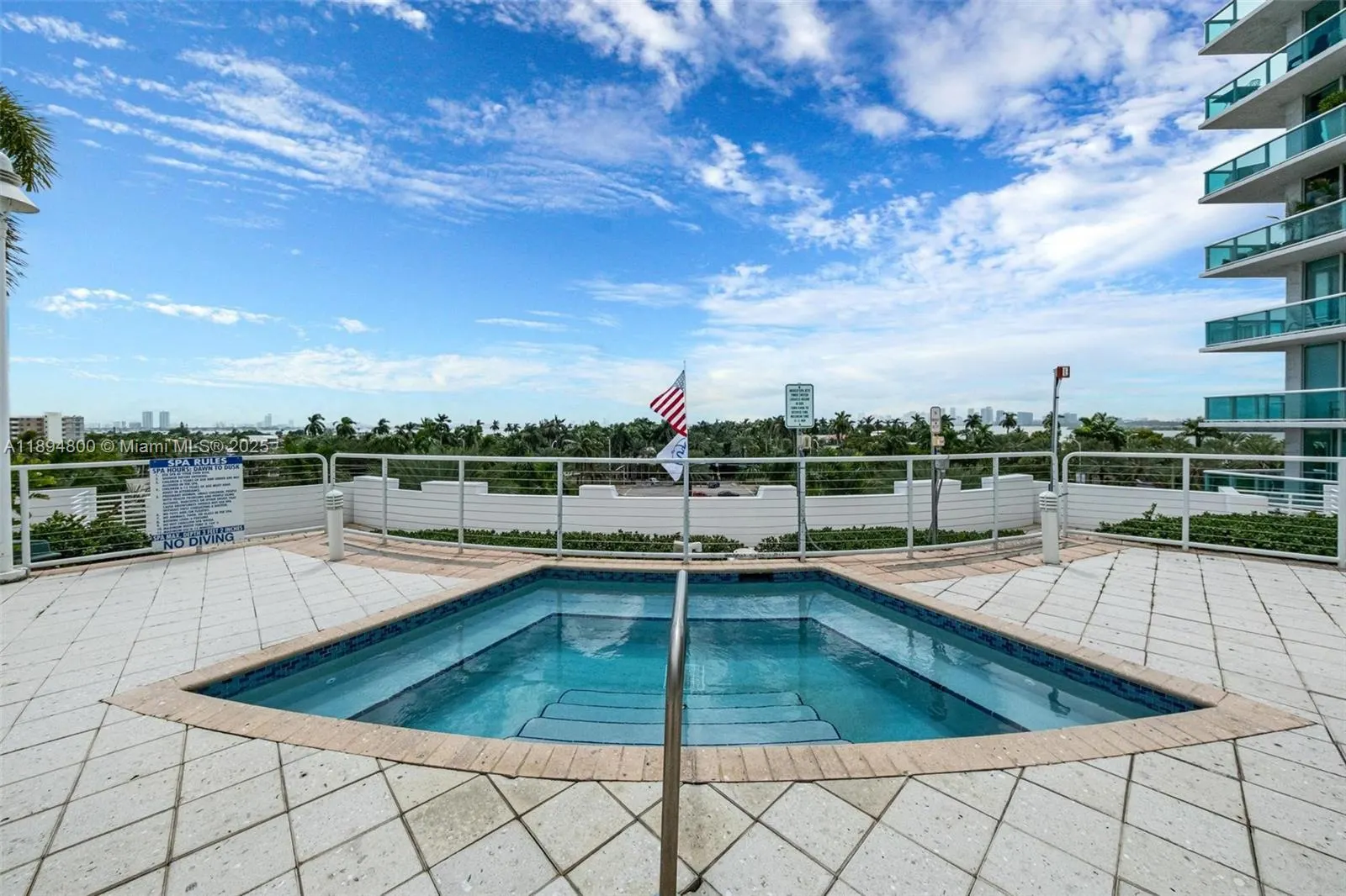 7918 Harbor Island Dr, #207
