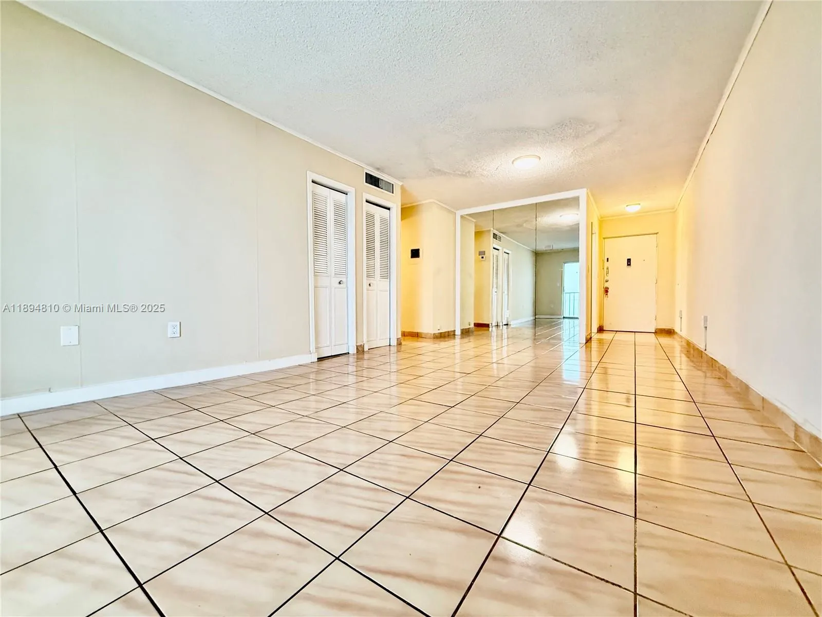424 SW 7th St, #404