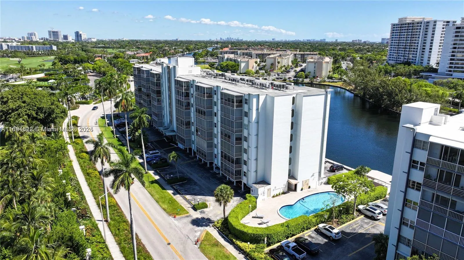 400 Diplomat Pkwy, #410