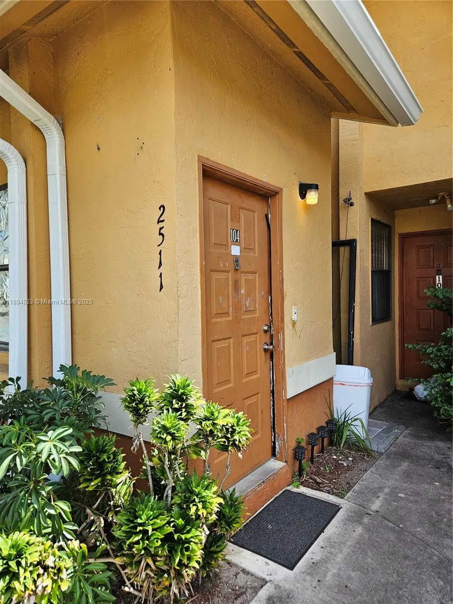 2511 NW 56th Ave, #4-25