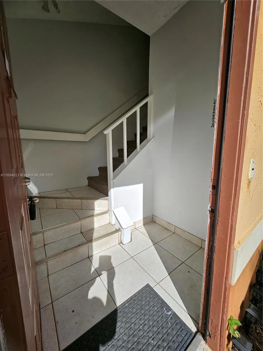 2511 NW 56th Ave, #4-25