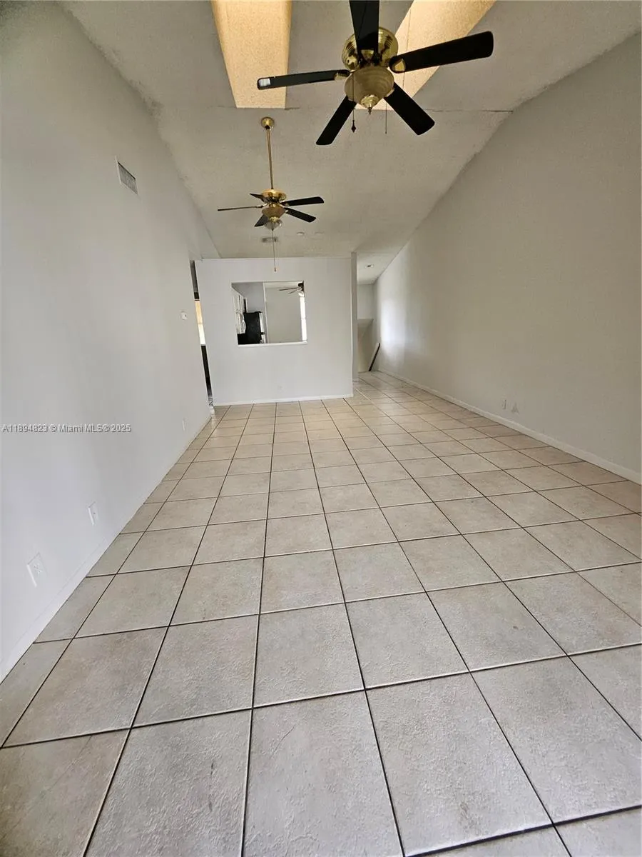 2511 NW 56th Ave, #4-25