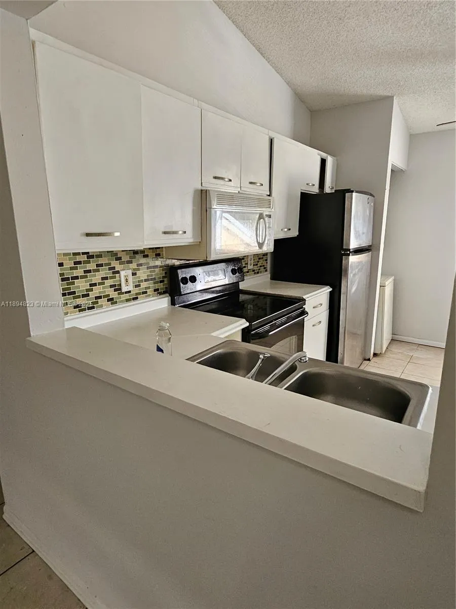 2511 NW 56th Ave, #4-25