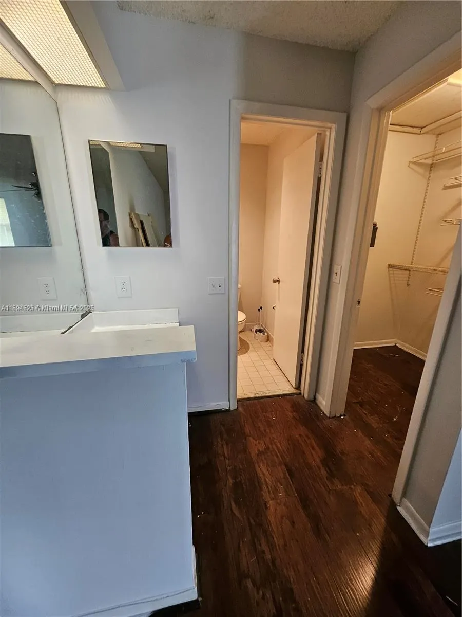 2511 NW 56th Ave, #4-25