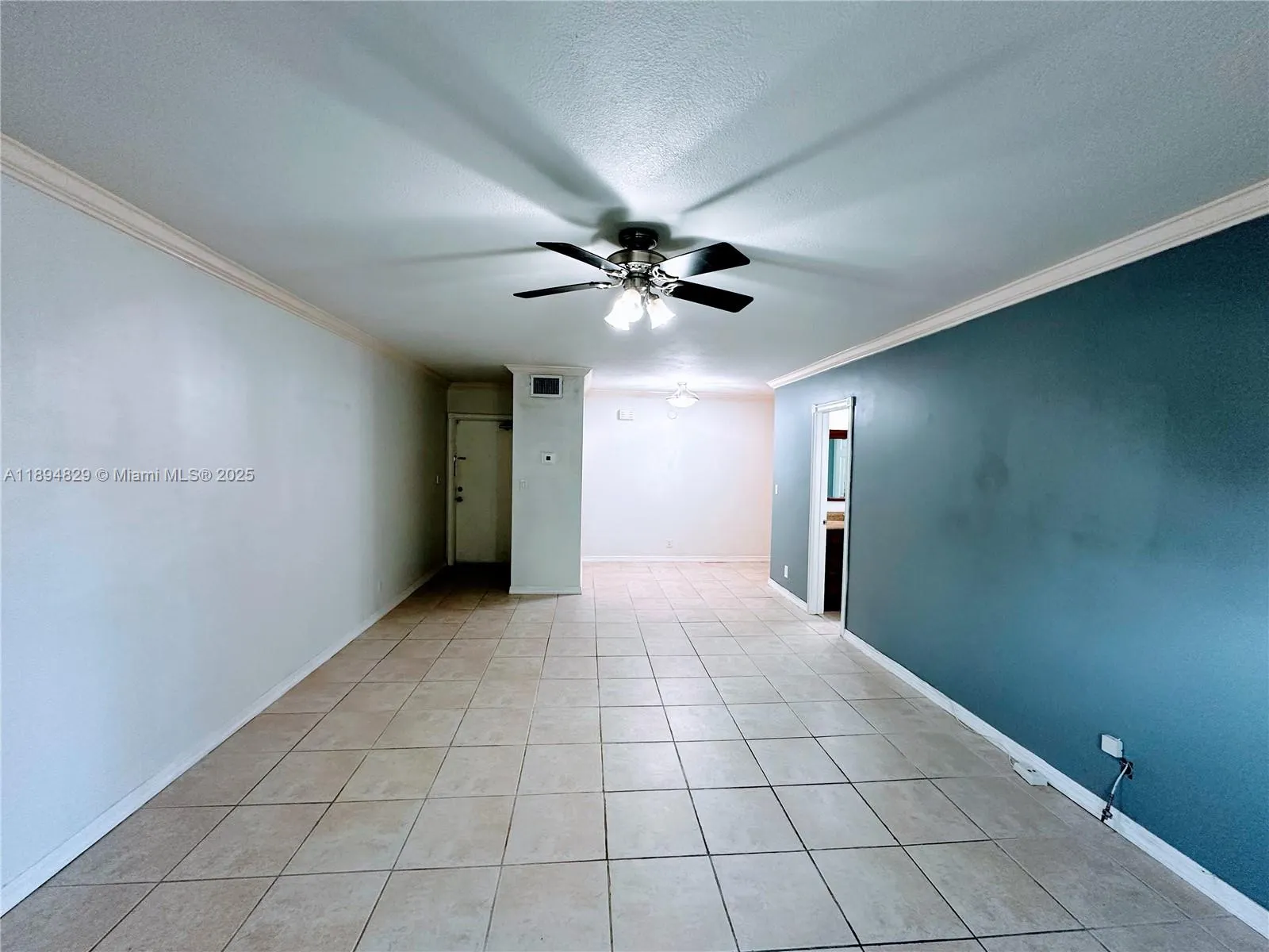 2424 SE 17th St, #B307