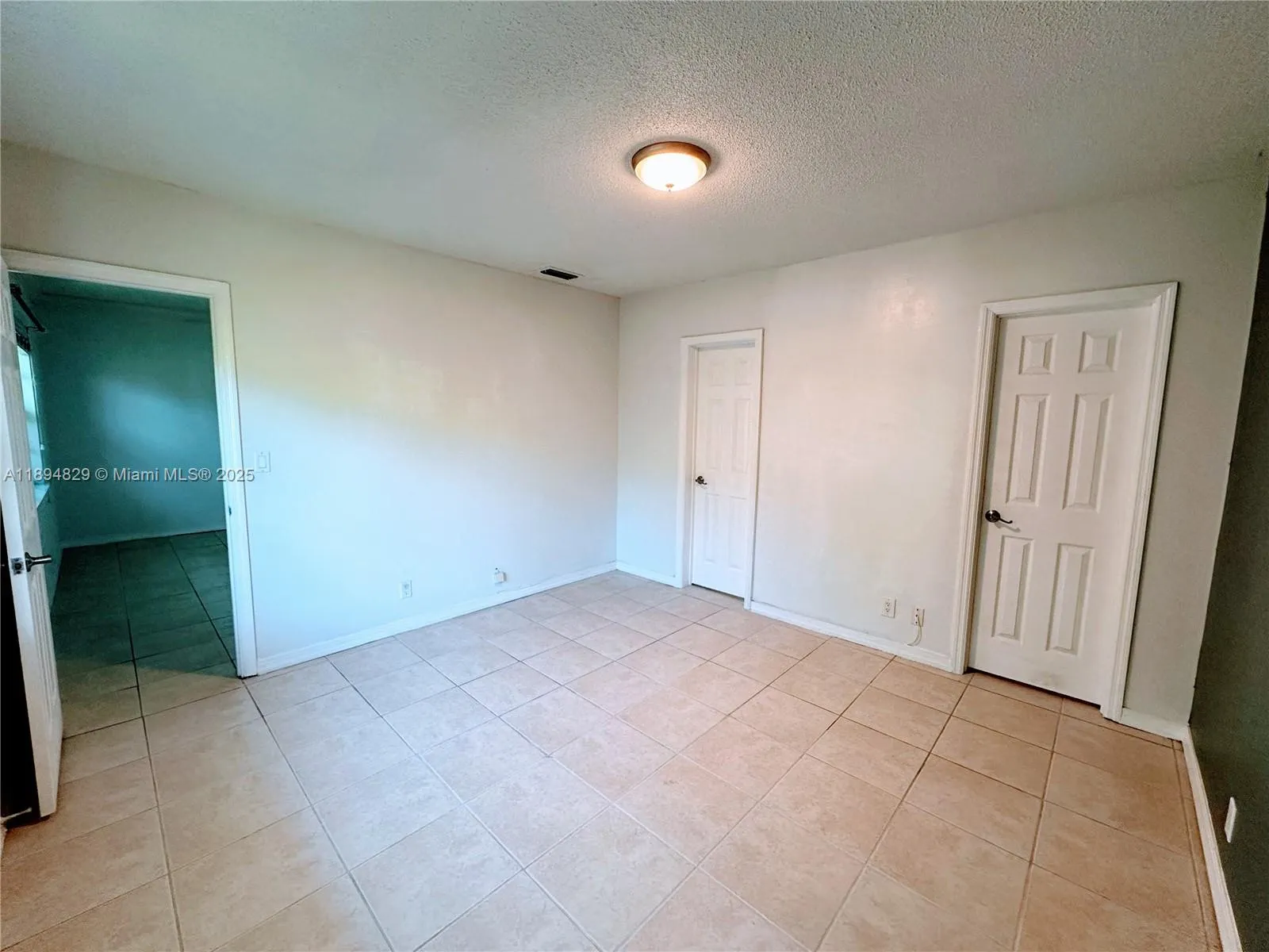2424 SE 17th St, #B307