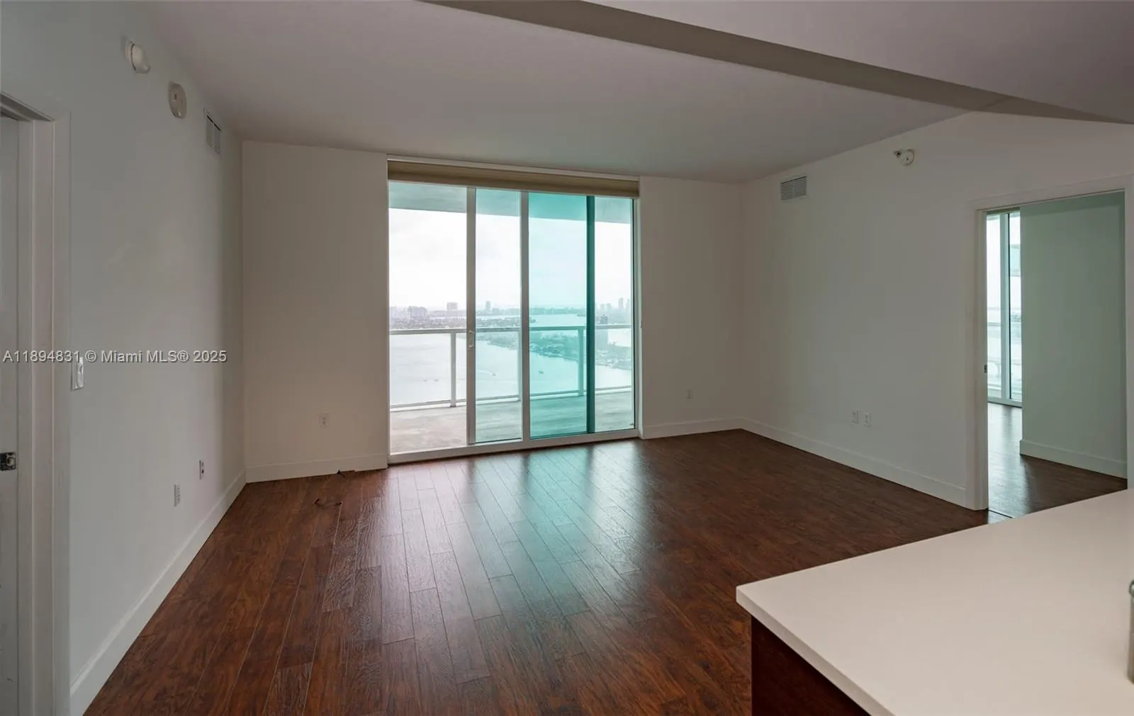 1900 N Bayshore Dr, #3501