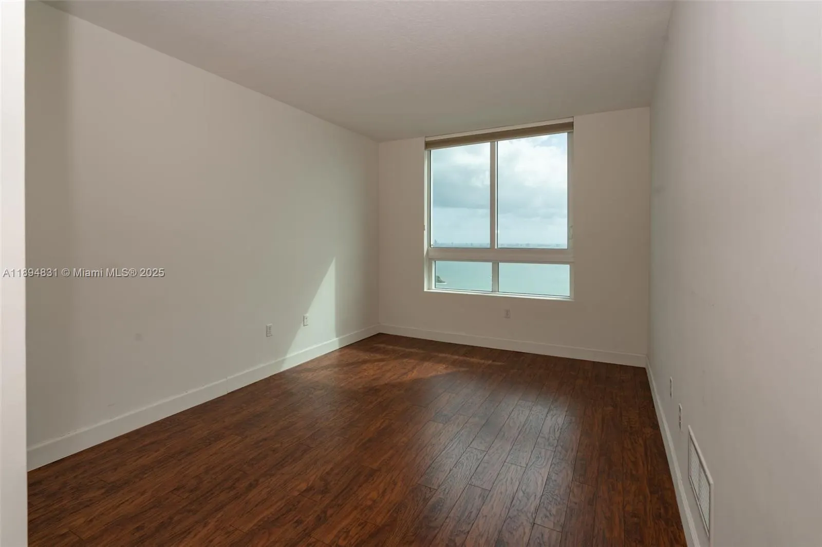 1900 N Bayshore Dr, #3501