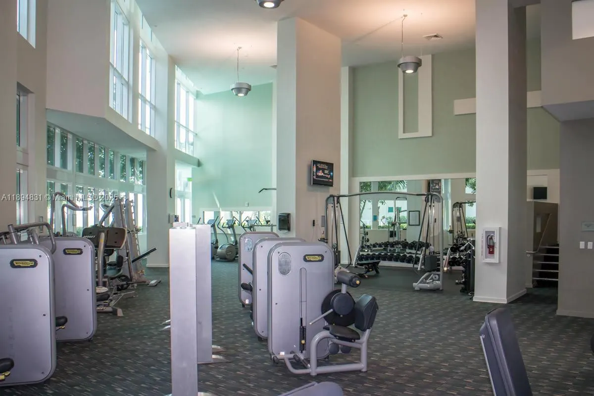 1900 N Bayshore Dr, #3501