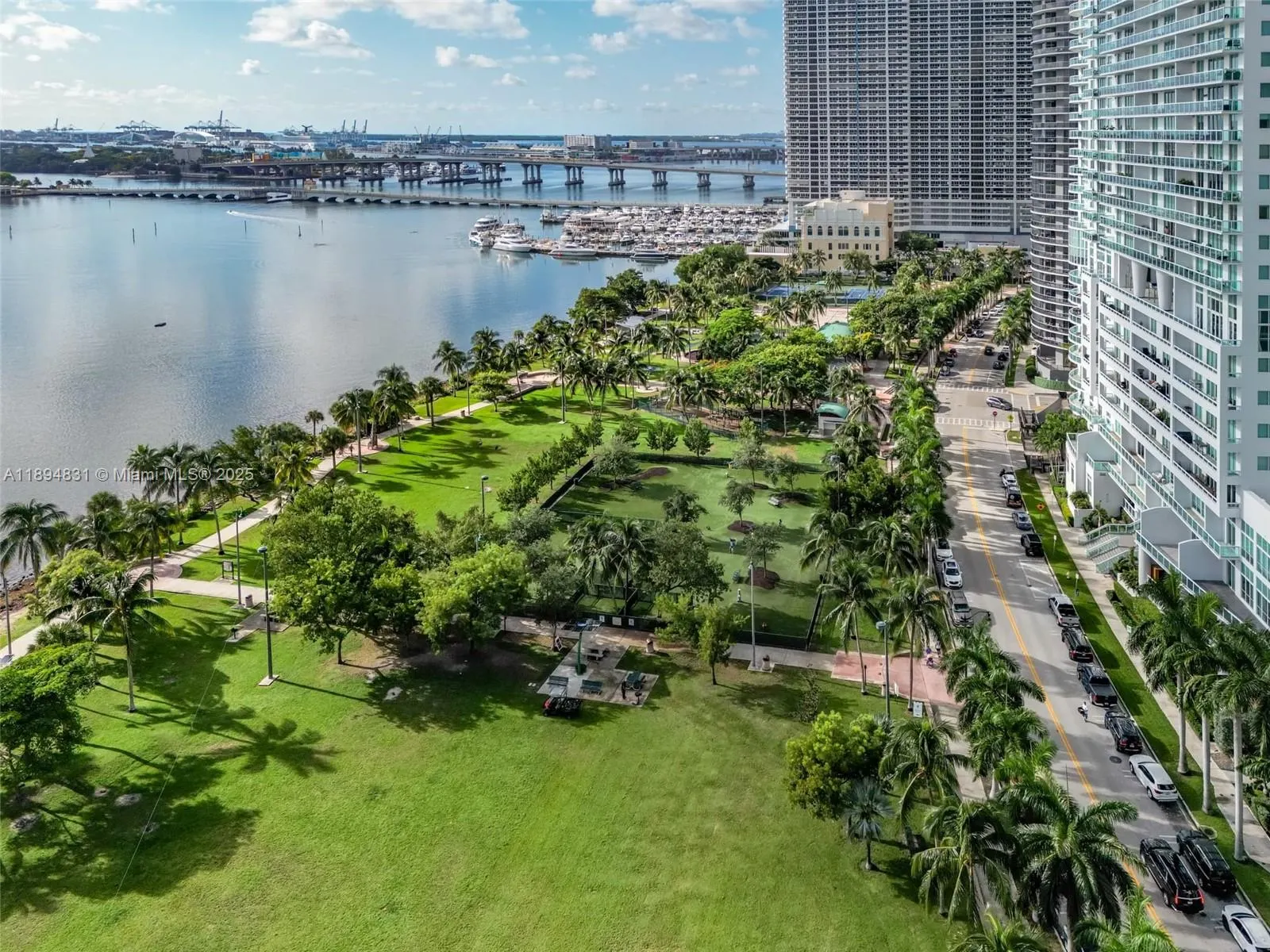 1900 N Bayshore Dr, #3501