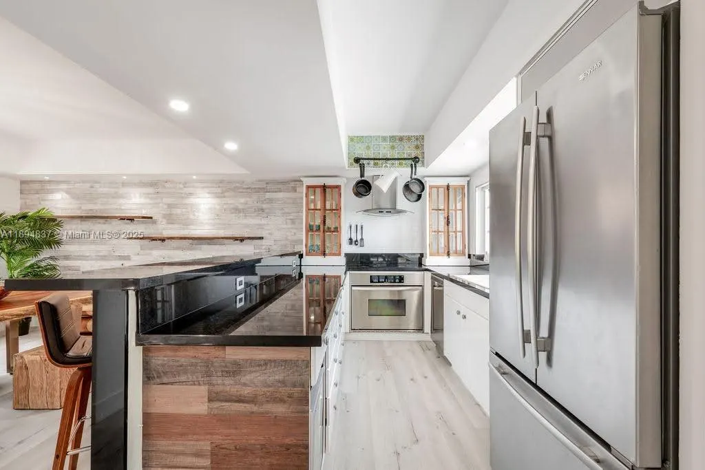 100 Jefferson Ave, #10012