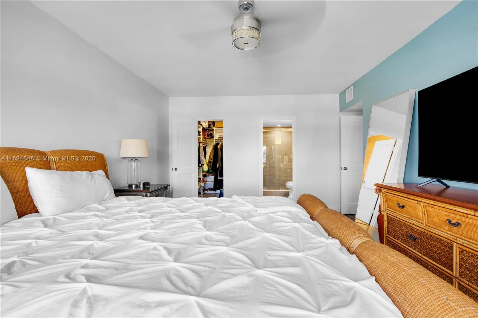 2500 E Las Olas Blvd, #408