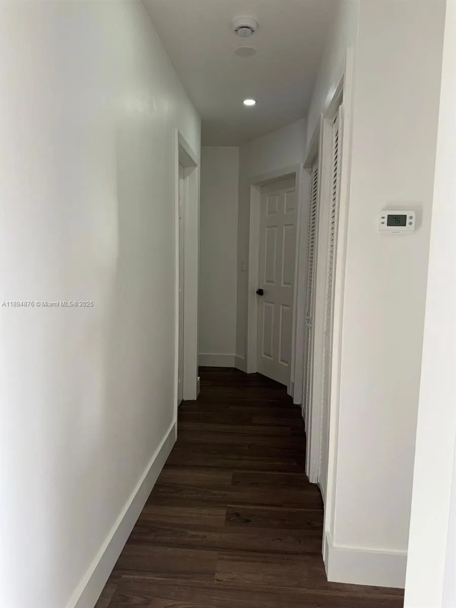 2411 SW 50th Ter