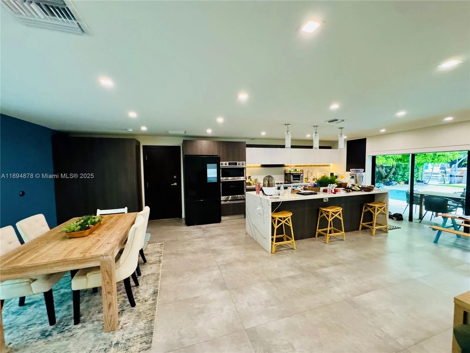 2305 Magnolia Dr, #2305