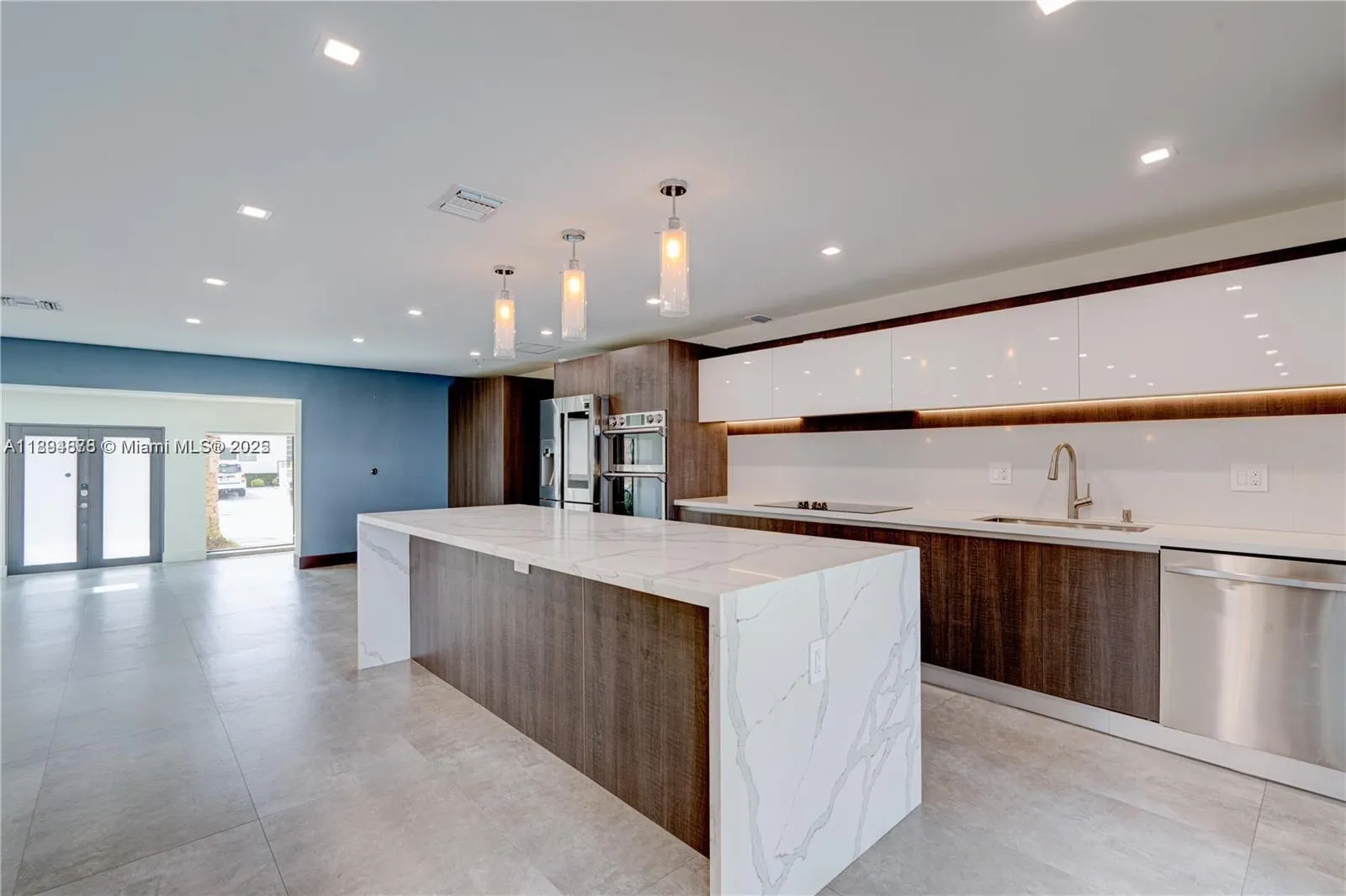 2305 Magnolia Dr, #2305