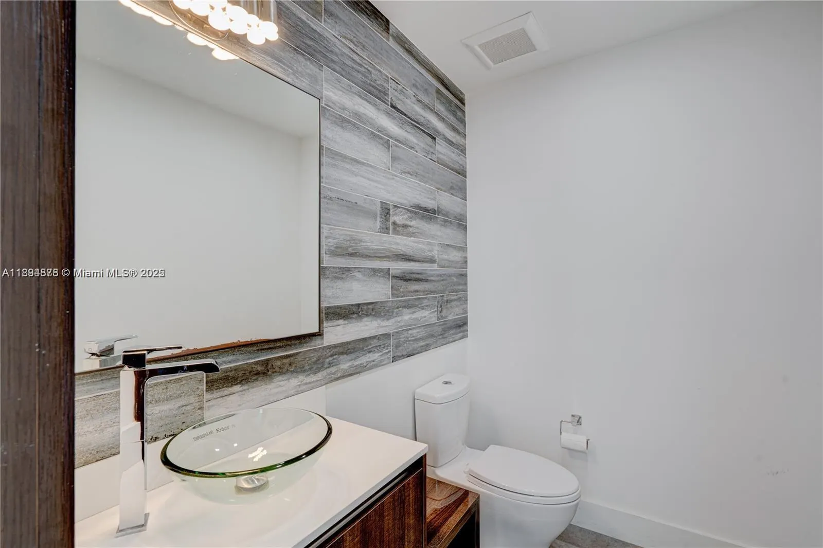 2305 Magnolia Dr, #2305