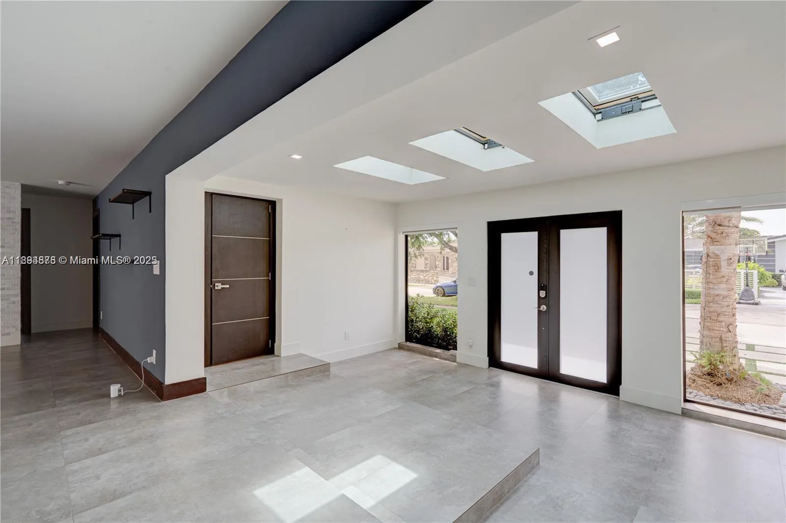 2305 Magnolia Dr, #2305