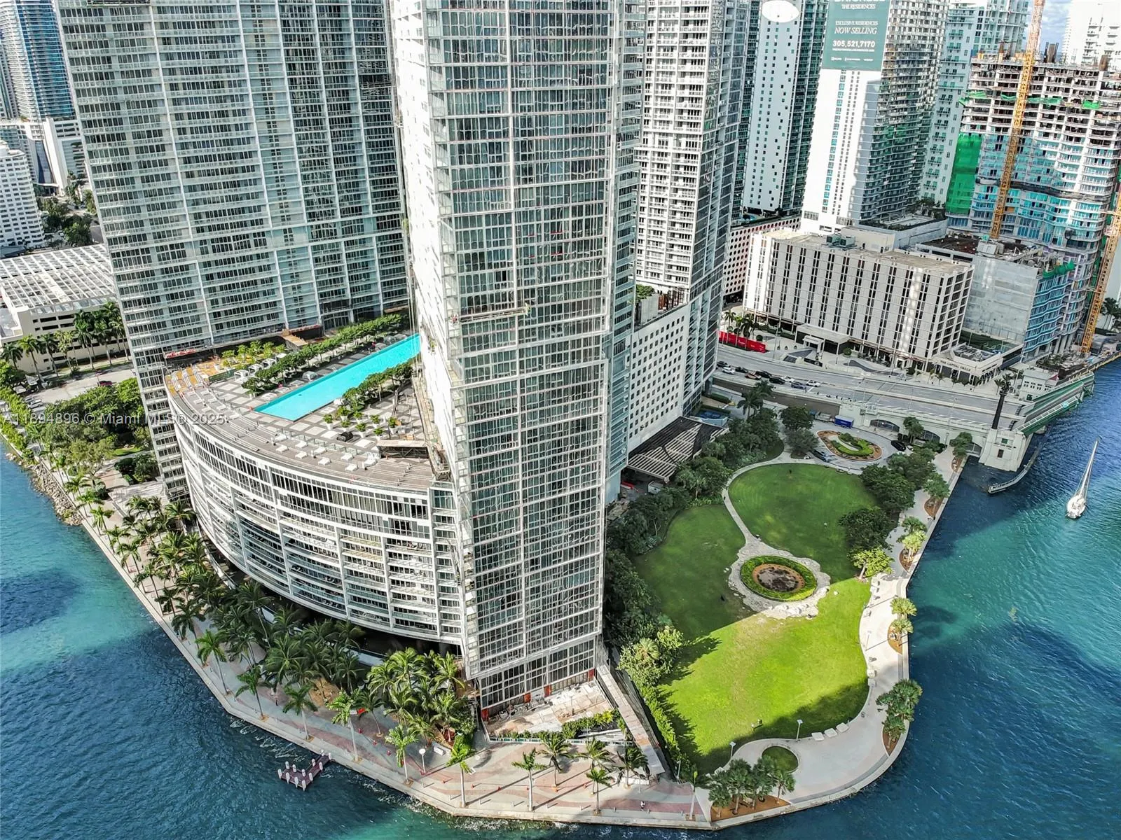 475 Brickell Ave, #3111