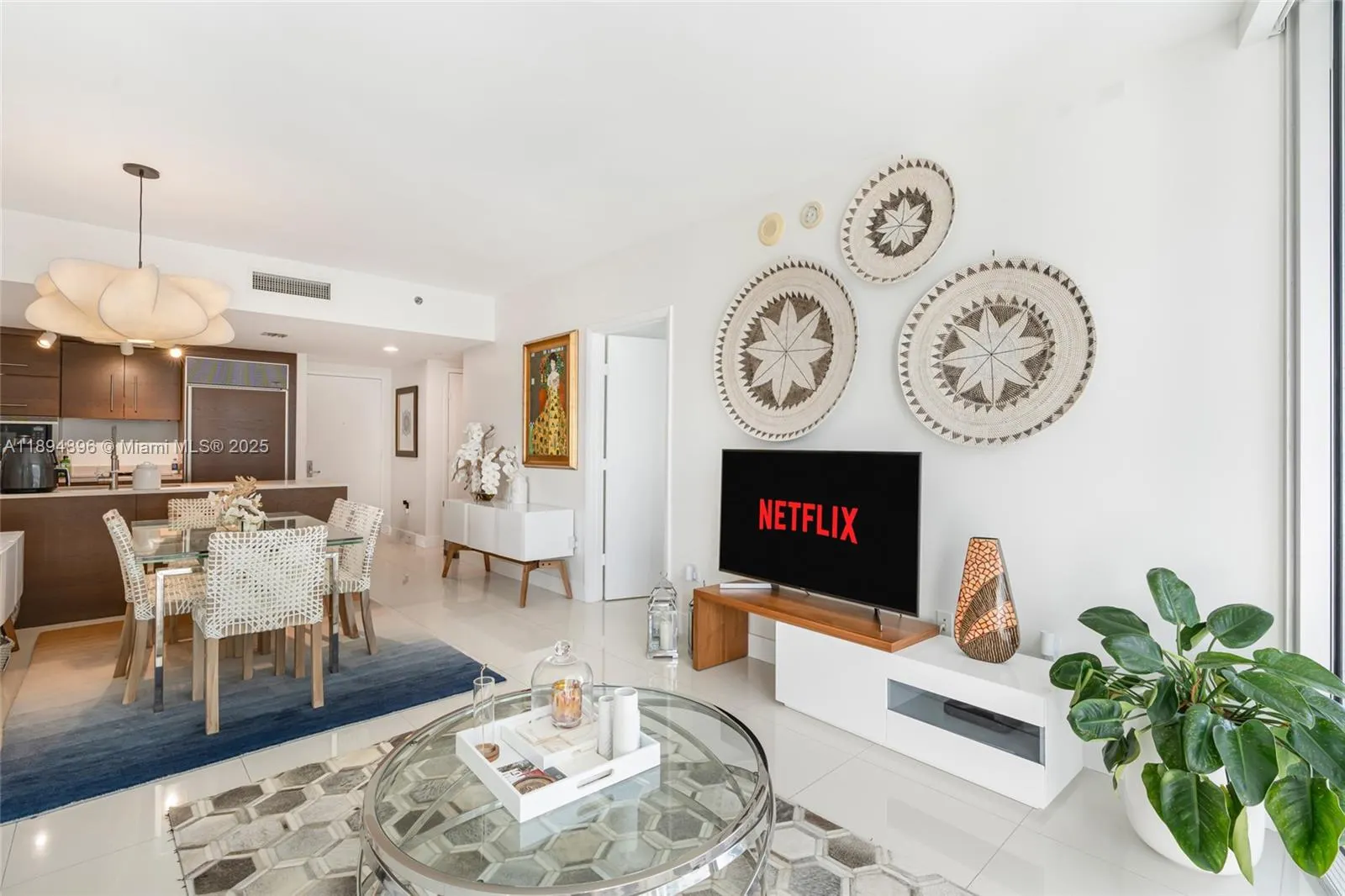 475 Brickell Ave, #3111