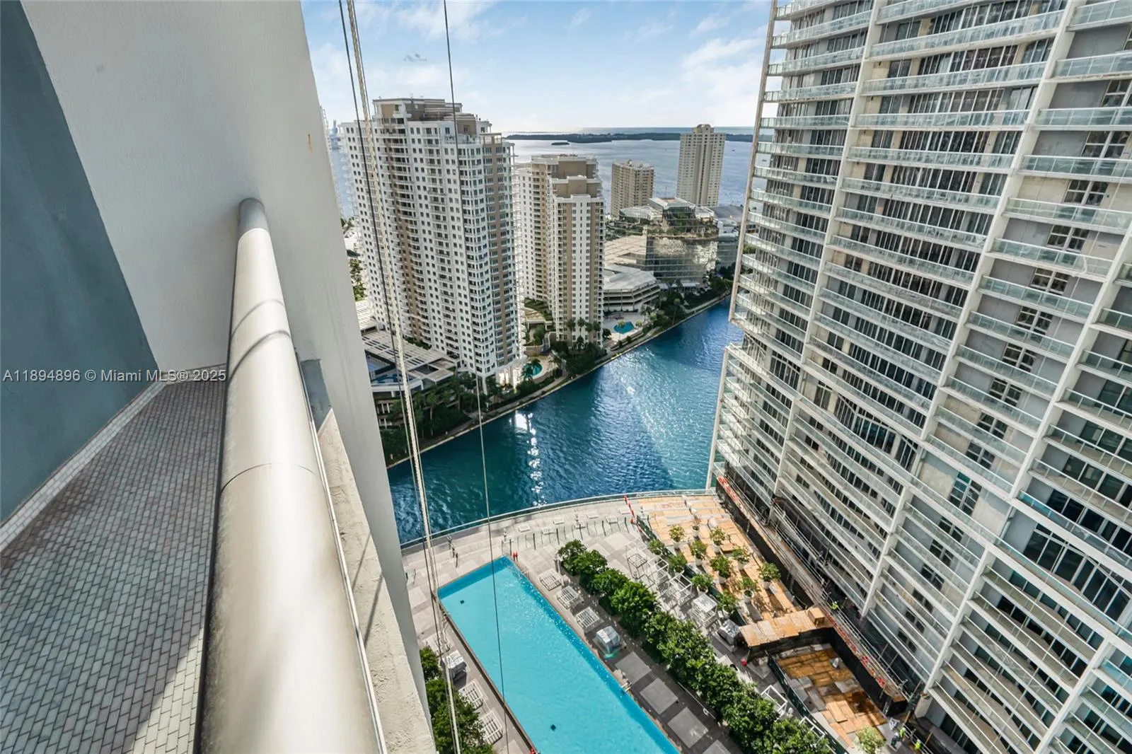 475 Brickell Ave, #3111