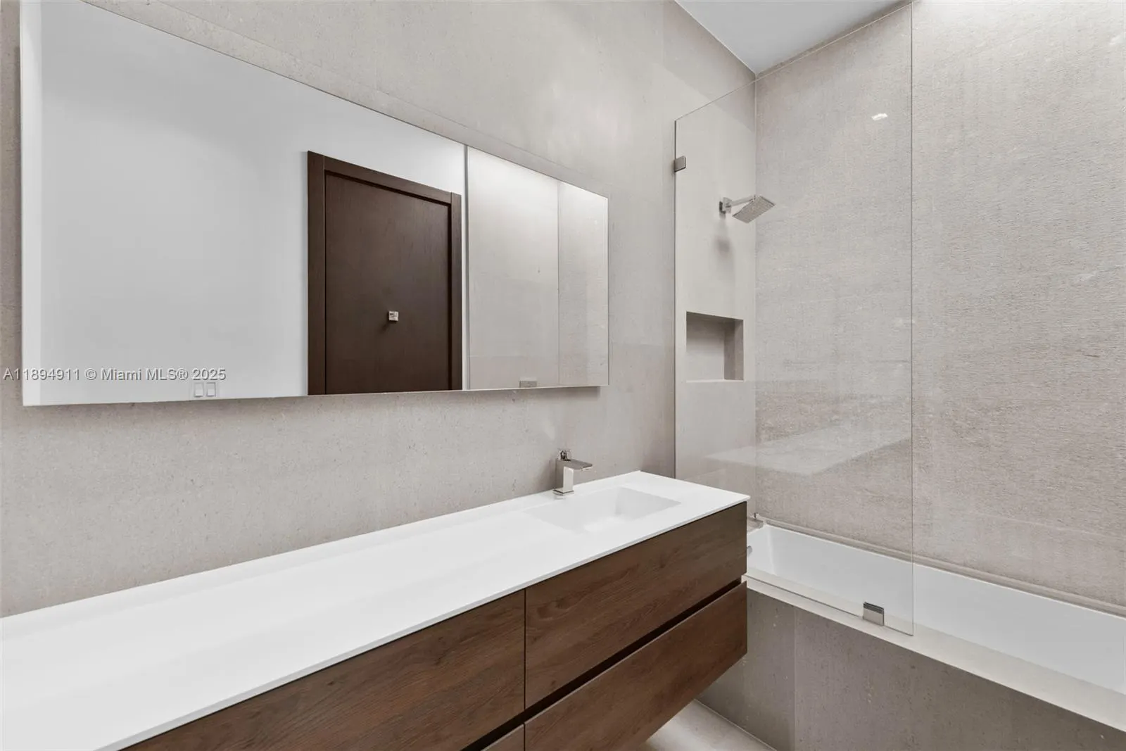 478 Tamarind Dr