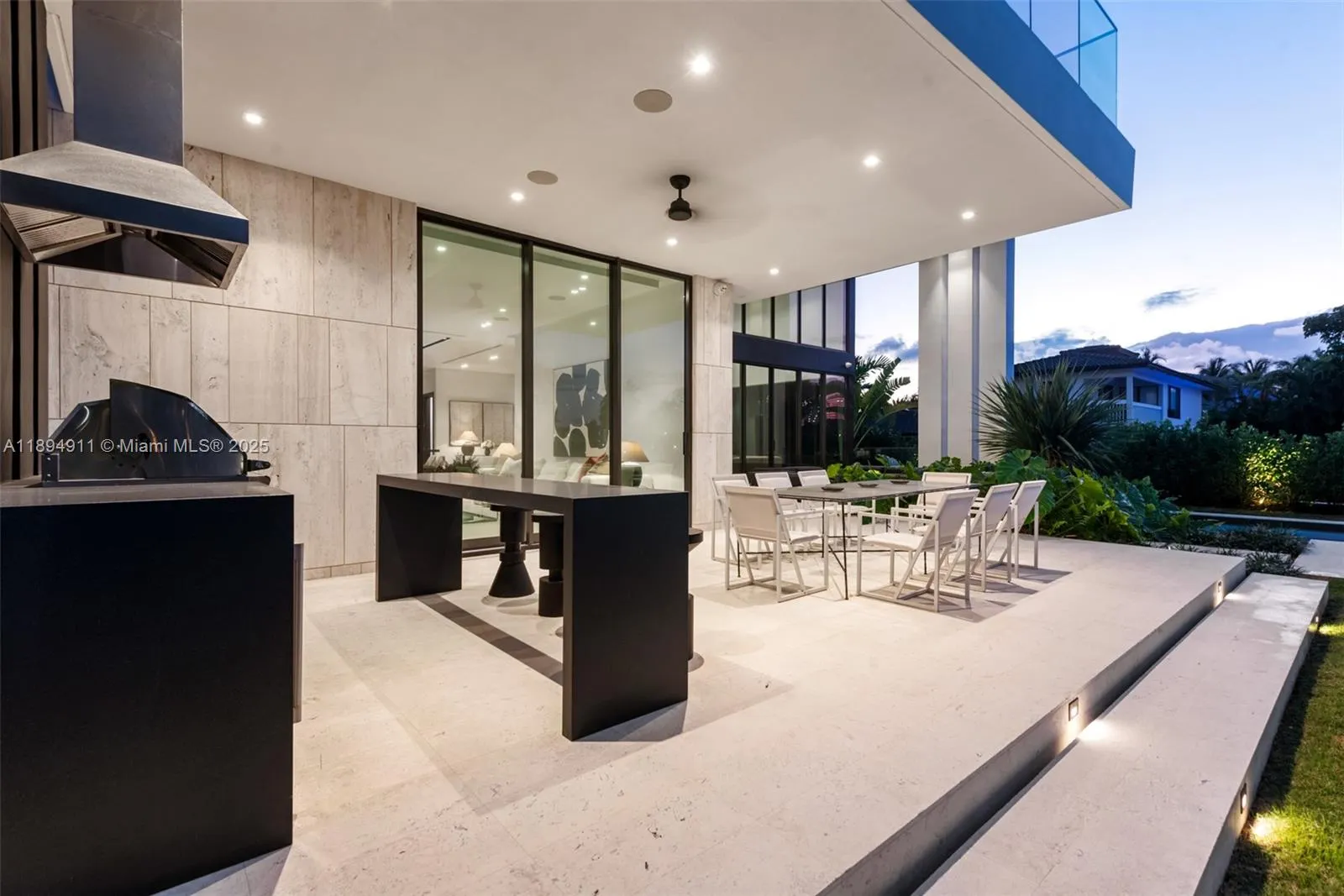 478 Tamarind Dr