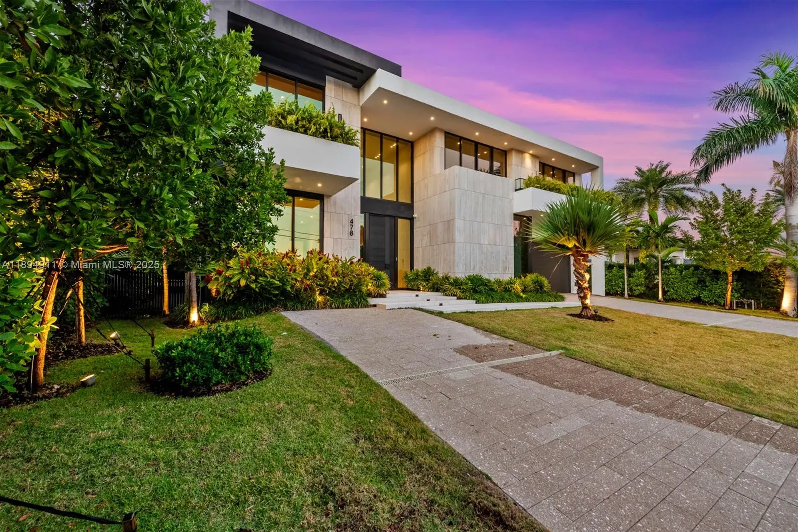 478 Tamarind Dr