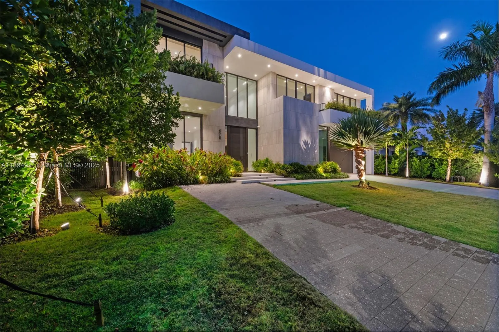478 Tamarind Dr