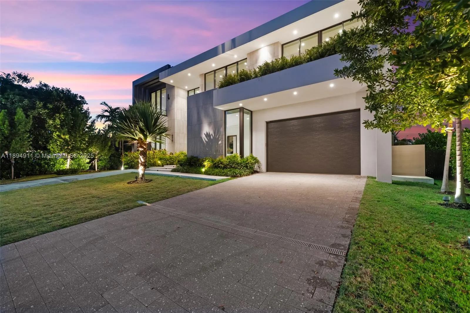 478 Tamarind Dr