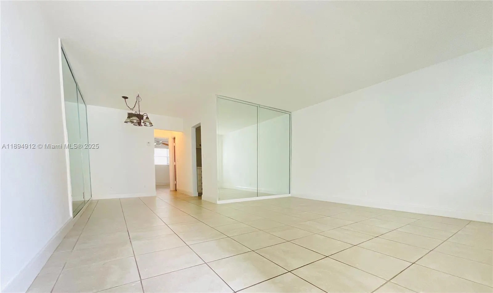419 Golden Isles Dr, #106