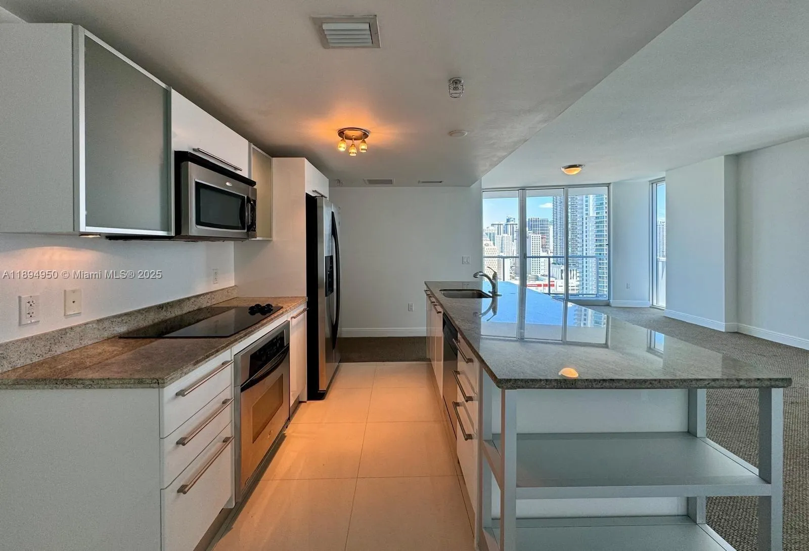 185 SW 7th St, #2411
