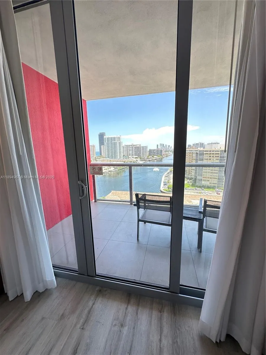 2602 E Hallandale Beach Blvd, #R1507