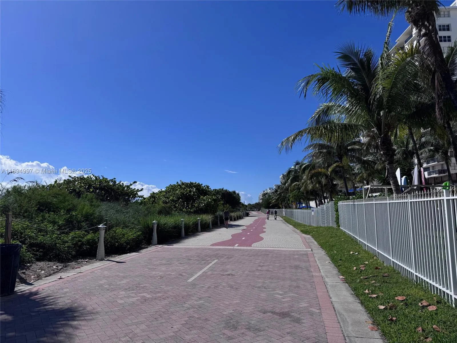 6061 Collins Ave, #10C