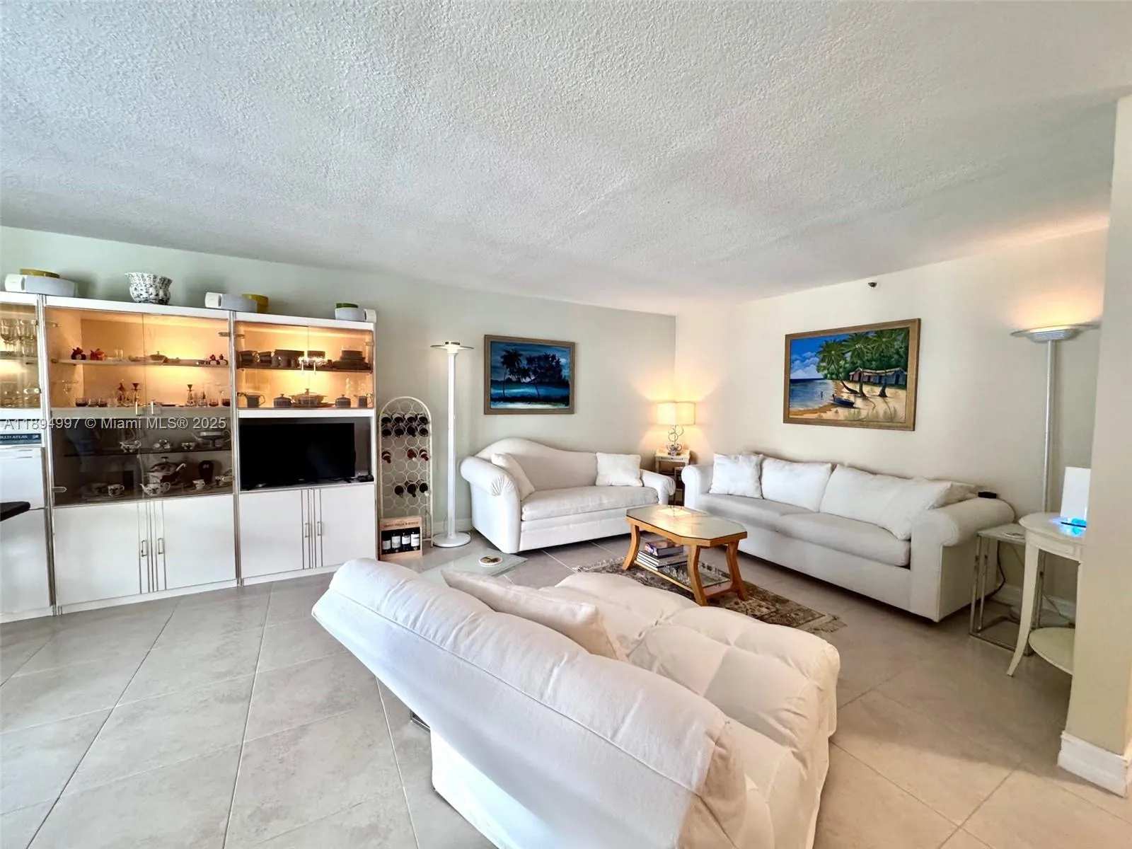 6061 Collins Ave, #10C