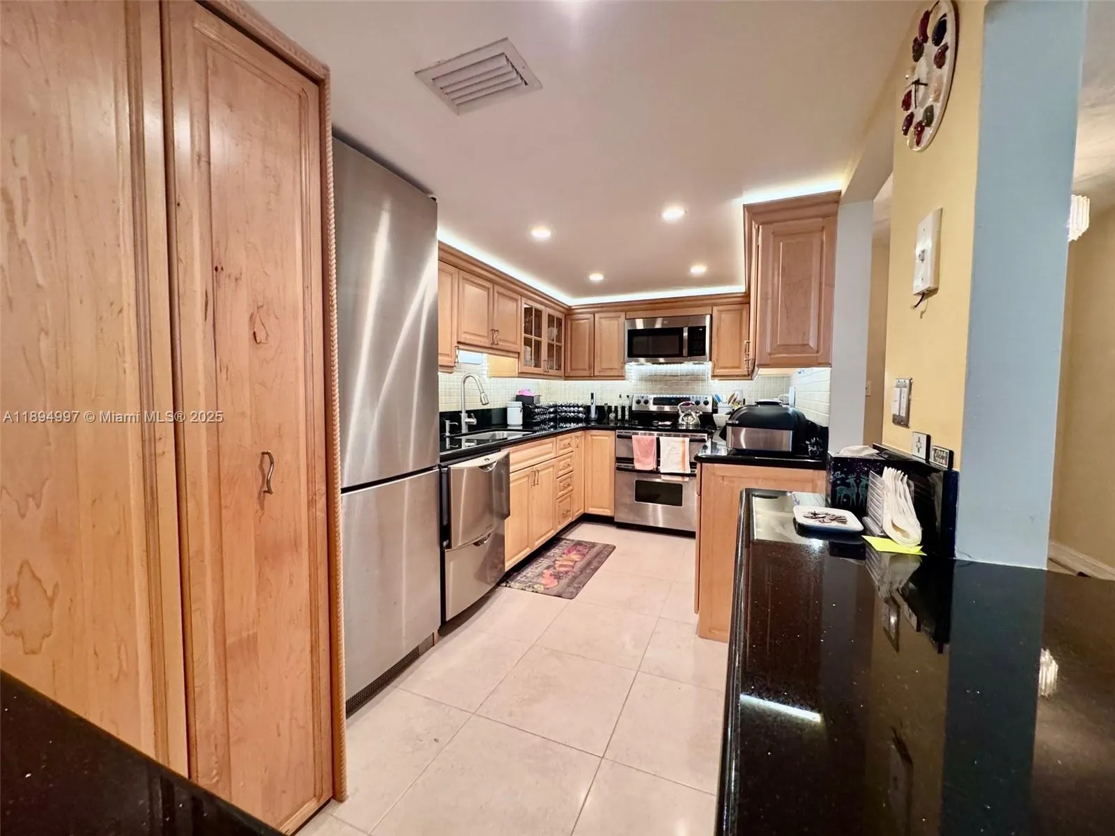 6061 Collins Ave, #10C