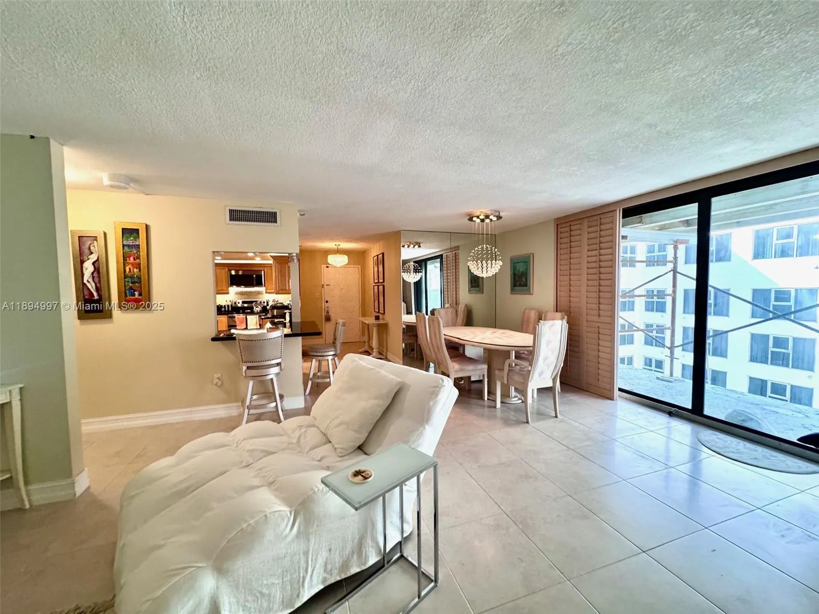 6061 Collins Ave, #10C