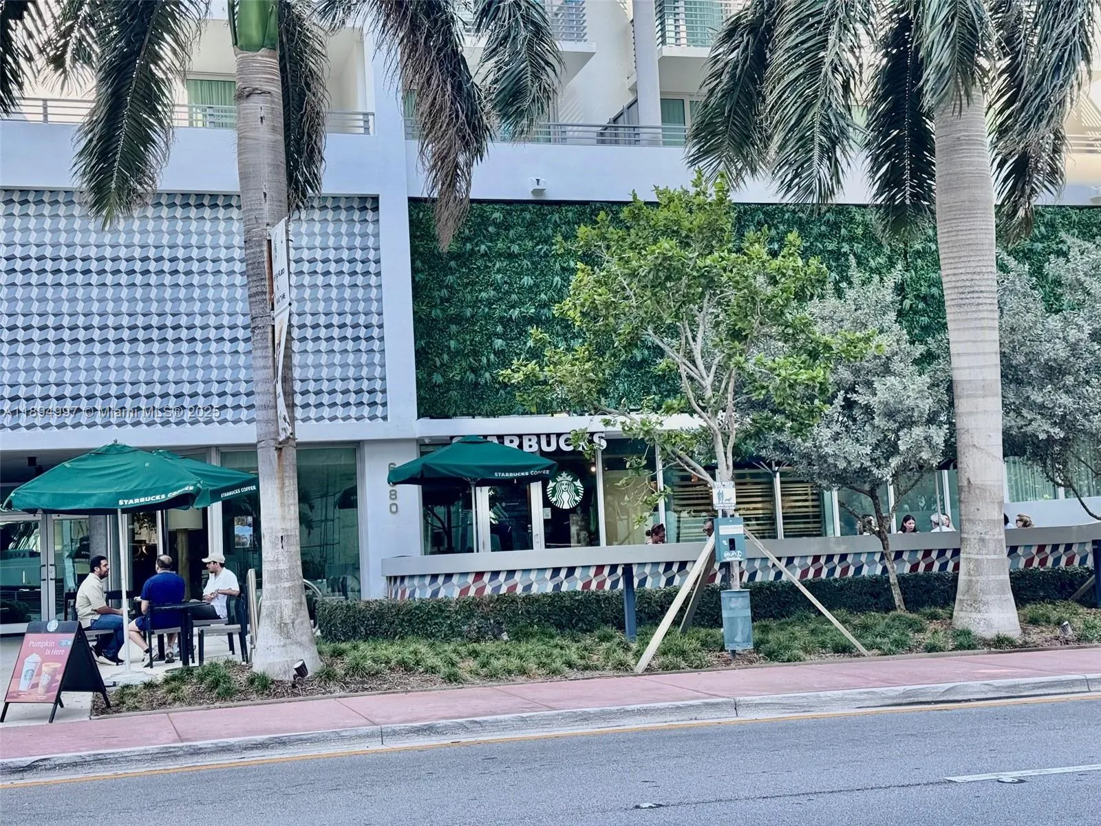 6061 Collins Ave, #10C